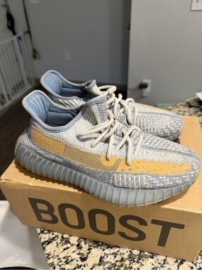 Yeezy Boost Israfi Size 7 men’s
